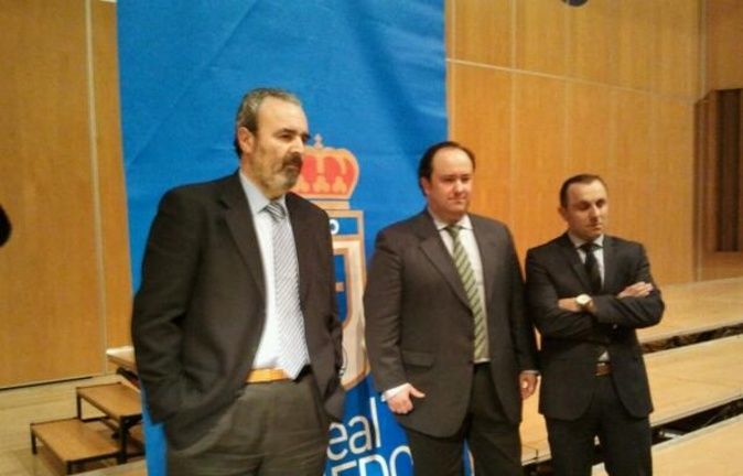 Menéndez Vallina asume la presidencia