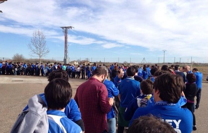 La afición prepara su desembarco en Santander