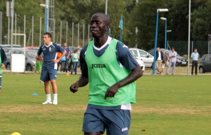 Martins pone fin a su etapa en el Oviedo