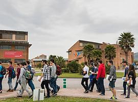 Futuros universitarios a la vista: La Universidad de Oviedo abre sus puertas a cerca de 2.000 estudiantes