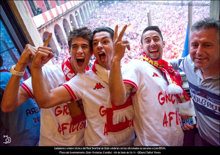 FOTOGALERÍA. Fútbol. El Real Sporting de Gijón celebra en Gijón el ascenso a Liga BBVA