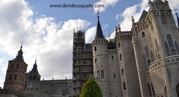 Astorga, en León, histórico nudo de caminos.