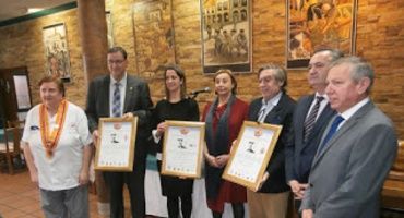 Comensal de Honra Álvaro Cunqueiro de la sidrería Yumay. V edición.