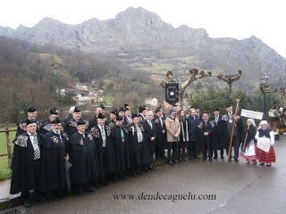 La Cofradía de Amigos de los Nabos de la Foz de Morcín, celebra su XIV Gran Capítulo.