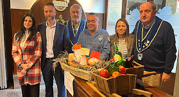 Círculo Gastronómico de los Quesos Asturianos celebra su Comida de Exaltación de febrero en Gijón.