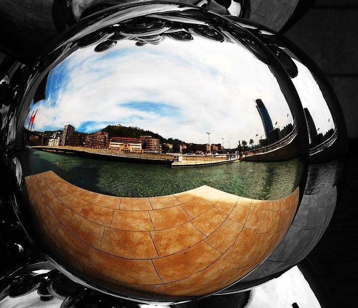Esferas. Ria de Bilbao.