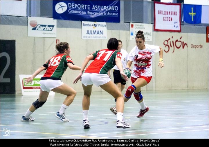 FOTOGALERÍA. Balonmano. Div. Honor Plata Fem. BM Gijón - Solla y Cia Chapela