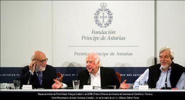 FOTOGALERÍA. Premios Príncipe de Asturias. Rueda de prensa de P.Higgs, F.Englert y CERN