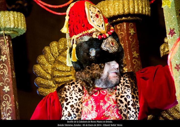 FOTOGALERÍA. Cabalgata de los Reyes magos en Oviedo