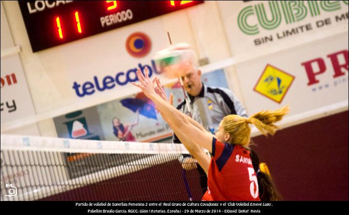 FOTOGALERÍA. Voleibol. Superliga Femenina 2. RGCC - CV Emevé Lugo