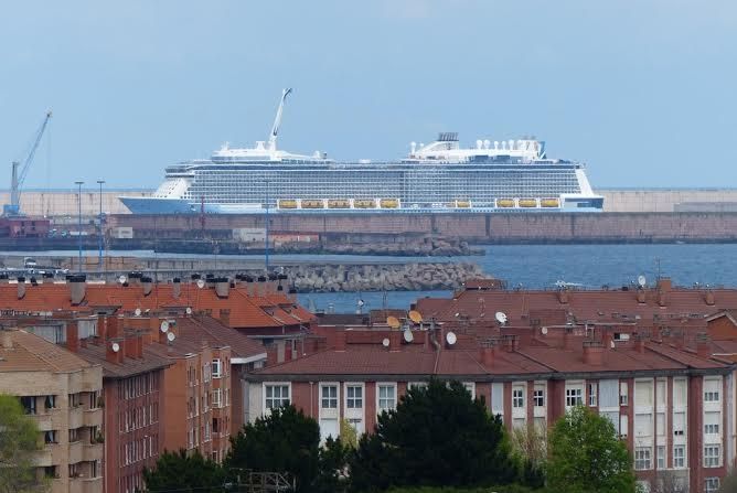 Estreno gijonés del flamante Ovation of the Seas