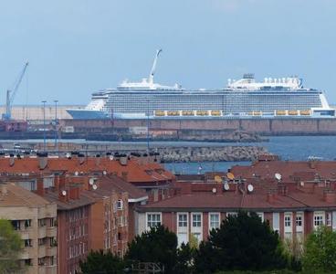 Estreno gijonés del flamante Ovation of the Seas