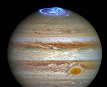 Hubble captura intensas auroras boreales en Júpiter
