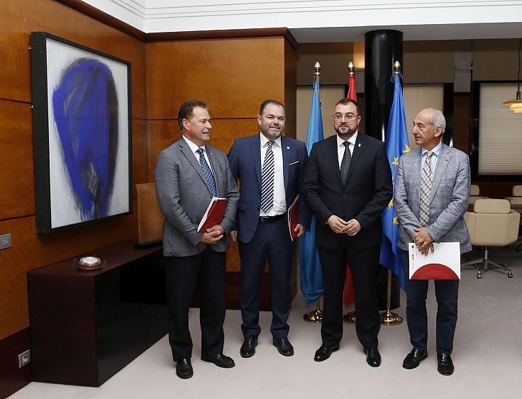 Reunión del presidente Principado con las Cámaras de Comercio Asturias