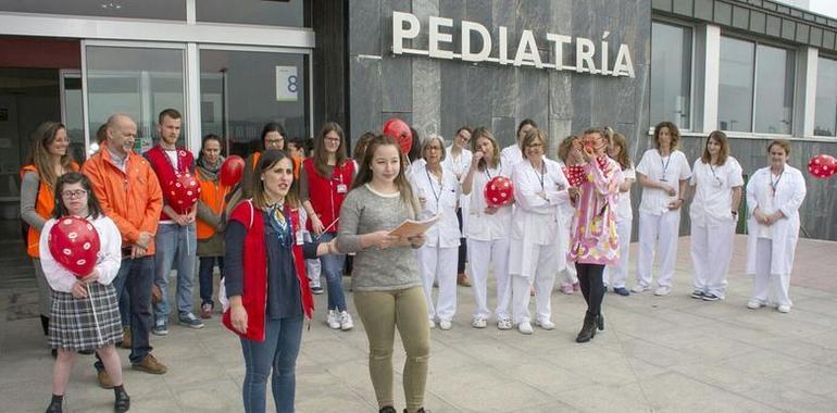 Los menores ingresados en el HUCA celebran el Día Internacional de la Infancia Hospitalizada.