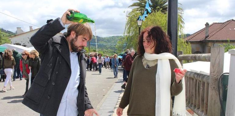 PODEMOS pide que la sidra sea Patrimonio Inmaterial de la Humanidad