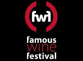 Los famosos presentan sus vinos en Avilés