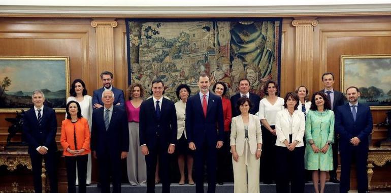 Ministras y ministros prometen su cargo 