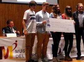 Pepu Hernandez entregó los premios del "Asturias, Paraíso del Deporte"