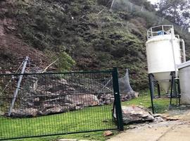 Desprendimiento obliga al cierre temporal de la depuradora de Cudillero 