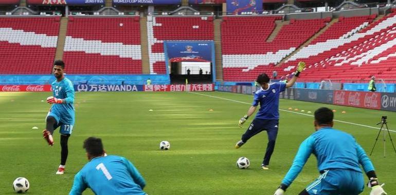 Entrenamiento de las selecciones de Irán y España en Rusia