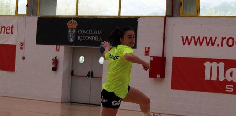 Carmen García-Calvo renueva por el Oviedo BF