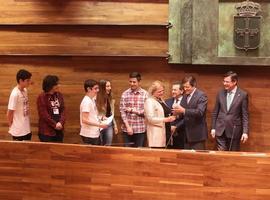 Estudiantes del IES Cristo del Socorro de Luanco a la Liga de Debates senatorial