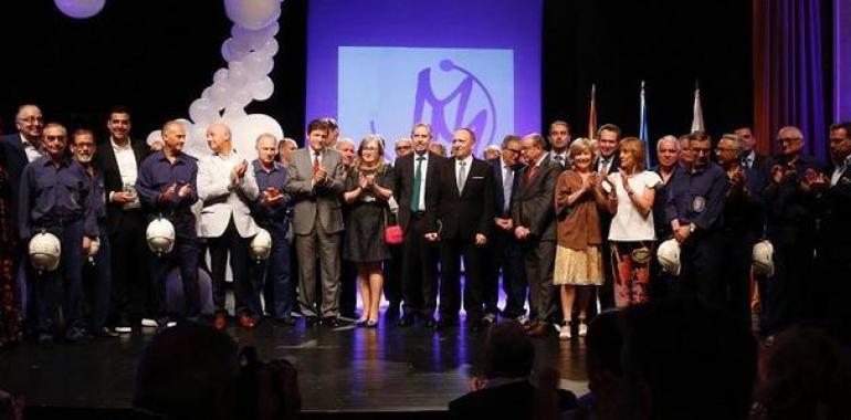 Javier Fernández: Mieres, como origen y destino