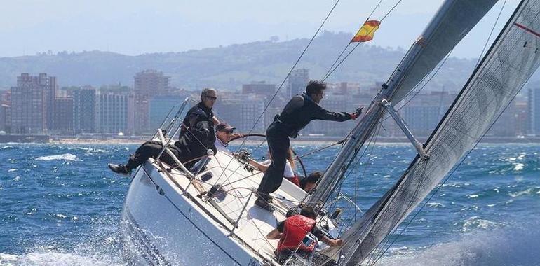 El GS1, de Alonso vencedor absoluto de la Isastur-Universidad de Oviedo