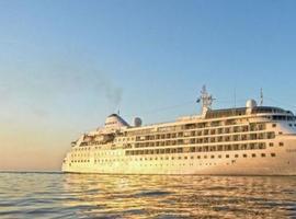 El Queen Elisabeth llega mañana a Gijón