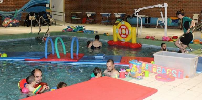 Eficaz acuaterapia para estimulación precoz de bebés asturianos 