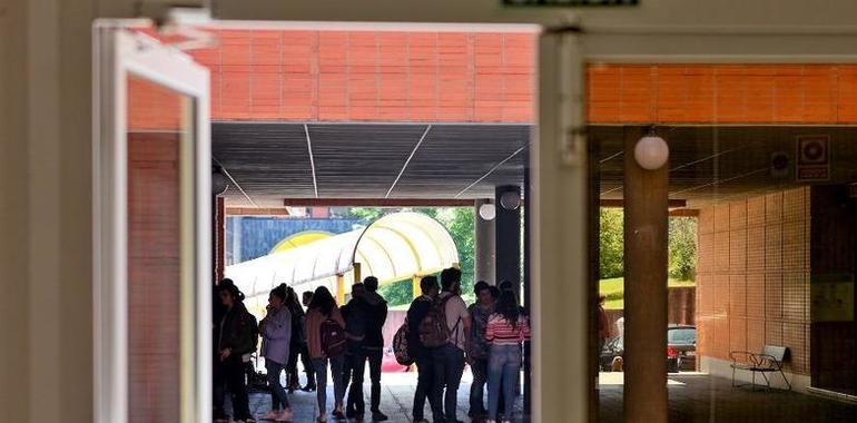 Asturias: Un millar de estudiantes se examinan en julio de la EBAU
