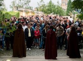 El misterio de las aves inunda Gijón de la mano de Nocturnia 