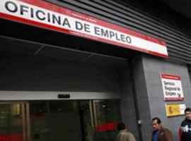 El paro bajó en julio en Asturias hasta las 67.992 personas