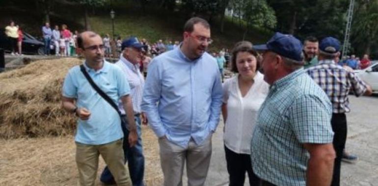 Adrián Barbón pide a las agrupaciones elegir candidatos a los mejores