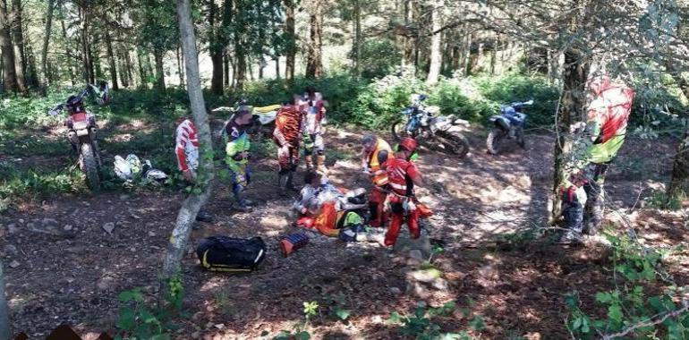 Motorista herido en accidente en Olloniego