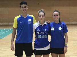 Tres badmintonianos astures con la Selección Española en Japón