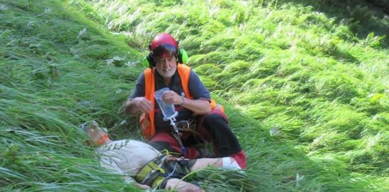 Localizado y rescatado un montañero de 78 años desorientado en Los Lagos