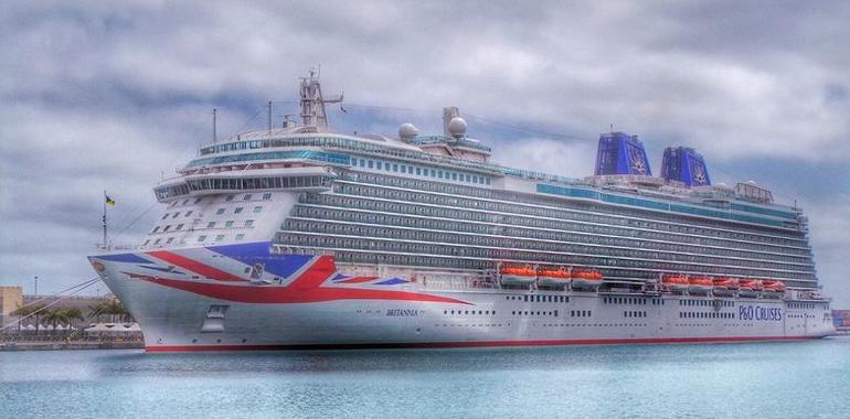 3.645 gijoneses por un día arriban en el Britannia