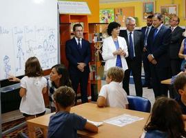 Doña Letizia abrió el curso escolar en el Baudilio Arce de Oviedo