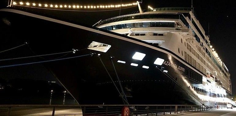 El Azamara Journey y El Europa hacen crucero en Gijón