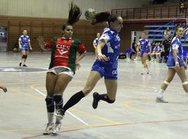 Inmejorable principio del Oviedo Balonmano Femenino