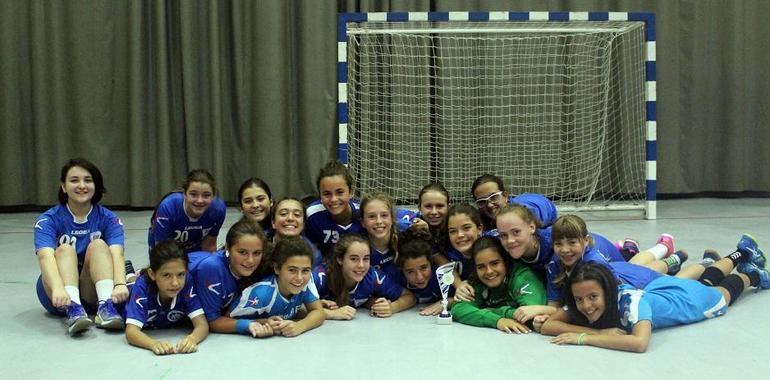 Oviedo Balonmano Femenino en el Open San Mateo