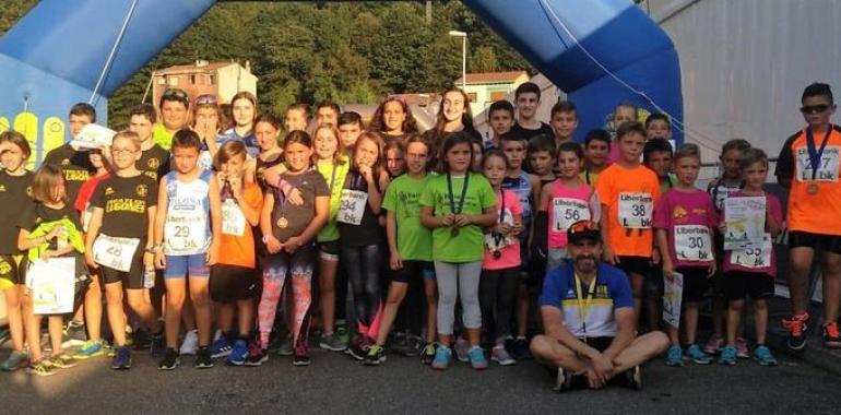 70 participantes en el Duatlón de Promoción Feria Deporte y Salud de Mieres