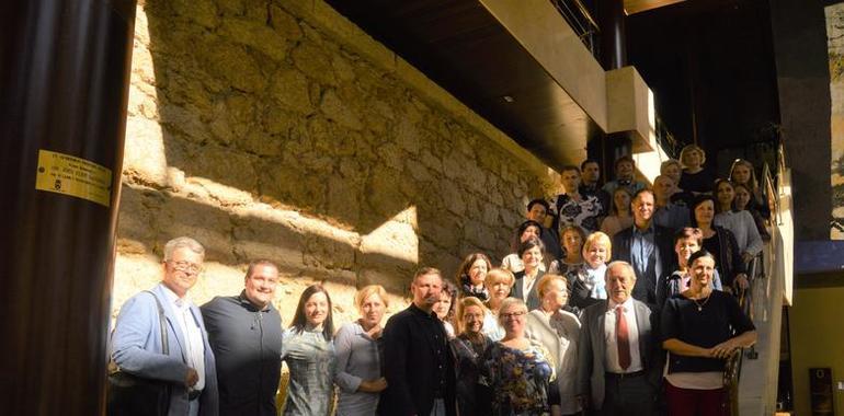 Funcionarios lituanos conocen la gestión municipal de servicios públicos en Oviedo