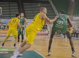 El Liberbank Oviedo Baloncesto estrena victoria en Cáceres
