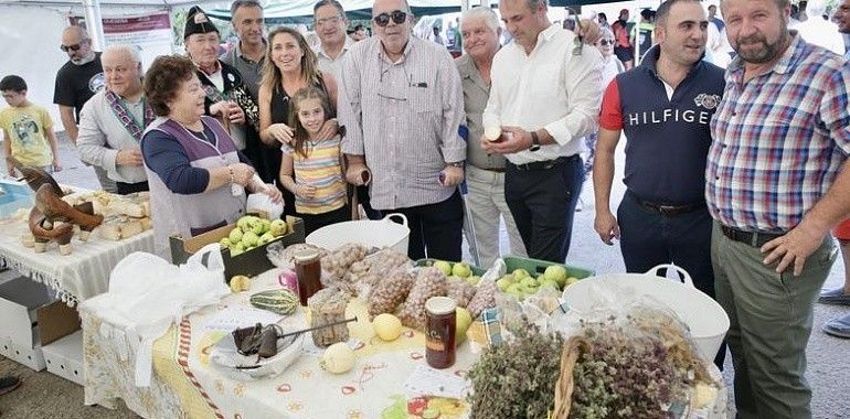 Camaleño celebra la feria agroalimentaria Hechu en Liébana