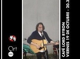 Las canciones italianas de Enrico Martini en el café Lord Byron