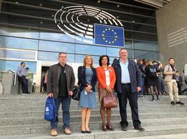 IU Asturias lleva al Parlamento Europeo la situación del asturiano 