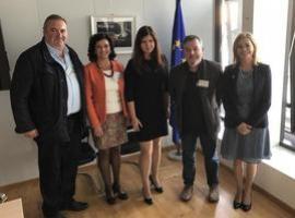 Petri Bernardett anima a fortalecer y visibilizar la Llingua en el contexto europeo